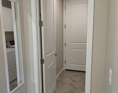 1941 W Stagecoach Street - Photo Thumbnail 15