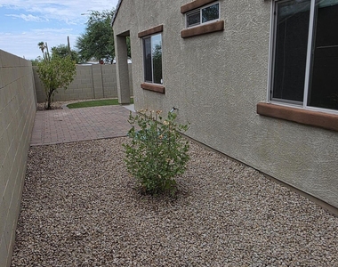 1941 W Stagecoach Street - Photo Thumbnail 45