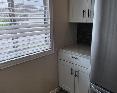 1941 W Stagecoach Street - Photo Thumbnail 13