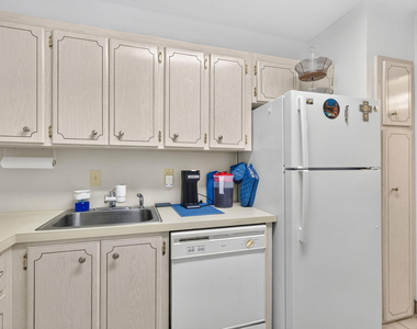 400 S Cypress Road - Photo Thumbnail 9