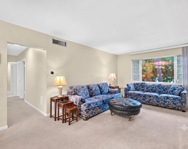 400 S Cypress Road - Photo Thumbnail 2