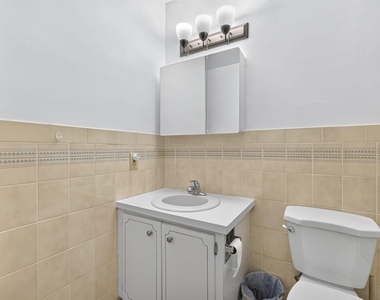 400 S Cypress Road - Photo Thumbnail 14