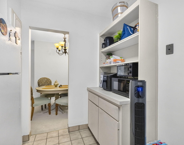 400 S Cypress Road - Photo Thumbnail 10