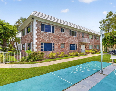 400 S Cypress Road - Photo Thumbnail 24