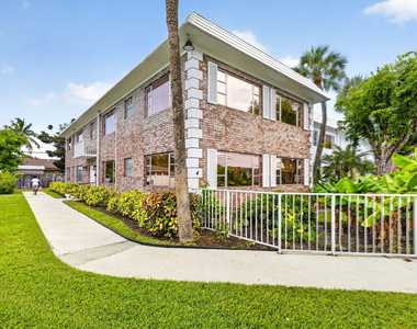 400 S Cypress Road - Photo Thumbnail 19