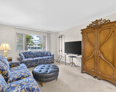 400 S Cypress Road - Photo Thumbnail 4