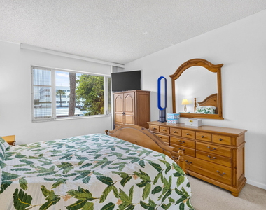 400 S Cypress Road - Photo Thumbnail 12