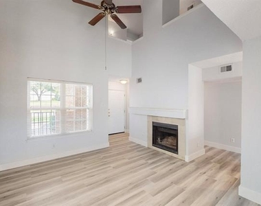 846 Creekside Drive - Photo Thumbnail 6