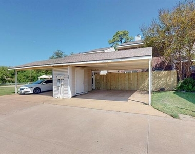 846 Creekside Drive - Photo Thumbnail 14