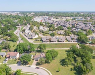 846 Creekside Drive - Photo Thumbnail 19
