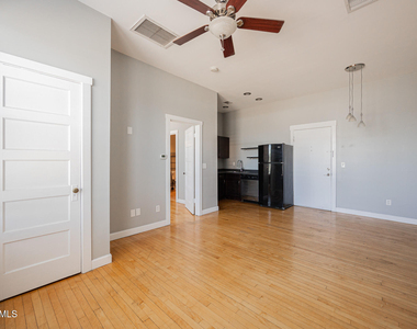39 W Main Street - Photo Thumbnail 4