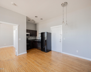 39 W Main Street - Photo Thumbnail 5
