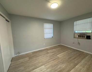 304 Nw 14th Avenue - Photo Thumbnail 10