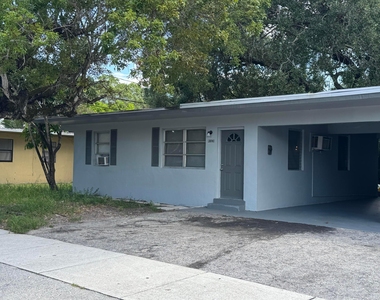304 Nw 14th Avenue - Photo Thumbnail 2