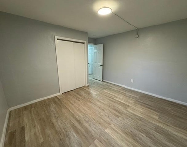 304 Nw 14th Avenue - Photo Thumbnail 11