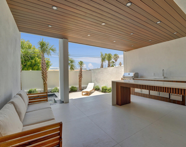 1525 Ne 15th Avenue - Photo Thumbnail 18