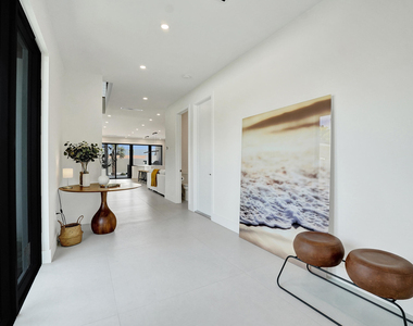 1525 Ne 15th Avenue - Photo Thumbnail 22
