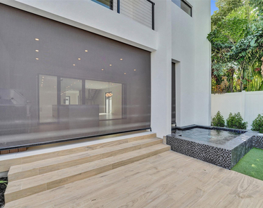 1525 Ne 15th Avenue - Photo Thumbnail 37