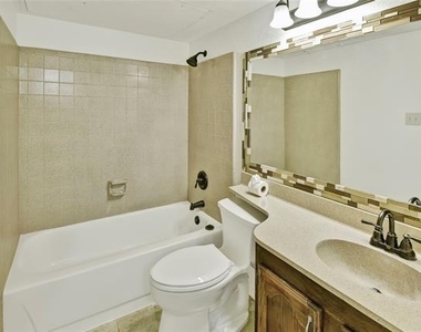1306 Clearview Drive - Photo Thumbnail 13