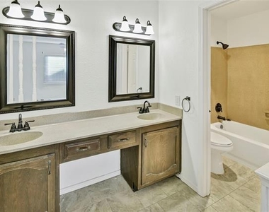 1306 Clearview Drive - Photo Thumbnail 17