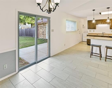 1306 Clearview Drive - Photo Thumbnail 10