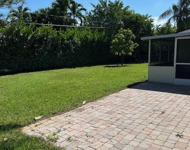 4570 Barrett Street - Photo Thumbnail 12