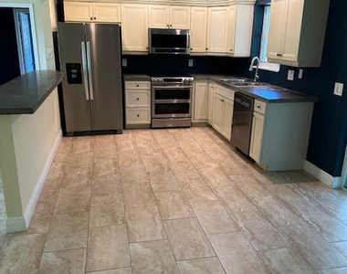4570 Barrett Street - Photo Thumbnail 3
