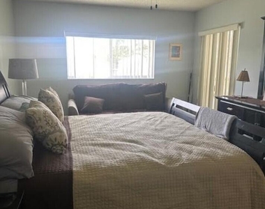 4735 Lucerne Lakes Boulevard E - Photo Thumbnail 17