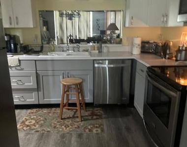 4735 Lucerne Lakes Boulevard E - Photo Thumbnail 10