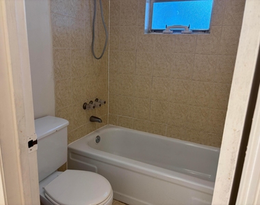 7501 Nw 16th Street - Photo Thumbnail 9