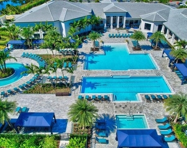 12832 Veneto Springs Drive - Photo Thumbnail 47