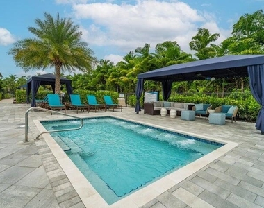 12832 Veneto Springs Drive - Photo Thumbnail 54