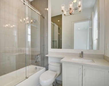 12832 Veneto Springs Drive - Photo Thumbnail 31
