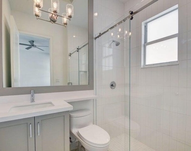 12832 Veneto Springs Drive - Photo Thumbnail 20