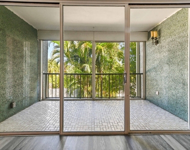 4080 Tivoli Court - Photo Thumbnail 10