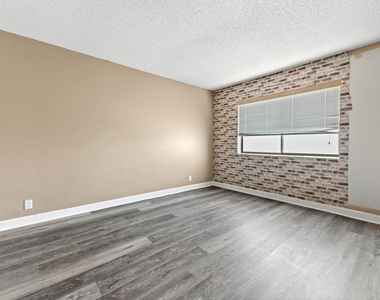 4080 Tivoli Court - Photo Thumbnail 17