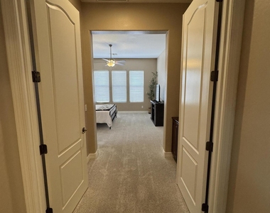 15264 W Georgia Drive - Photo Thumbnail 13