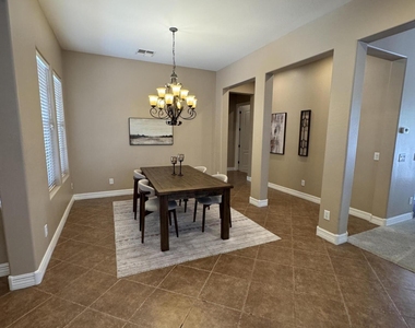 15264 W Georgia Drive - Photo Thumbnail 11