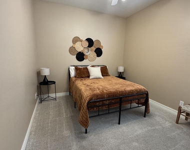 15264 W Georgia Drive - Photo Thumbnail 20