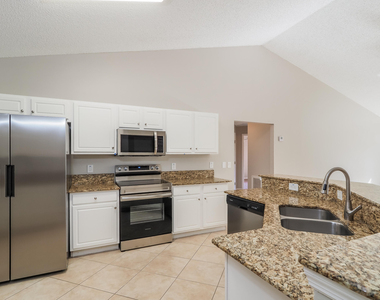 3668 Sw Ballweg Street - Photo Thumbnail 4