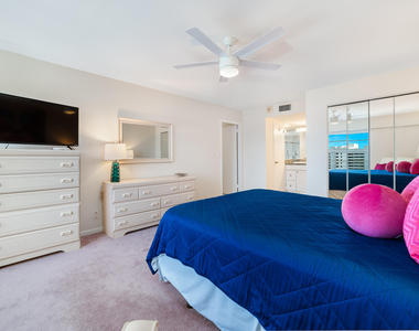5100 Dupont Boulevard - Photo Thumbnail 11