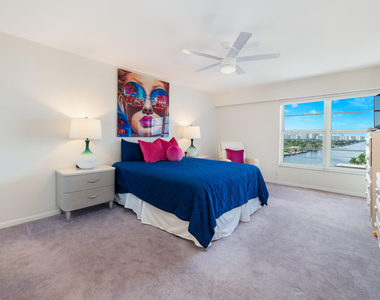 5100 Dupont Boulevard - Photo Thumbnail 10