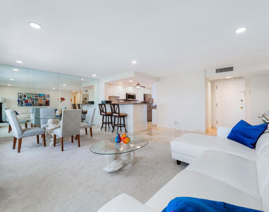 5100 Dupont Boulevard - Photo Thumbnail 5