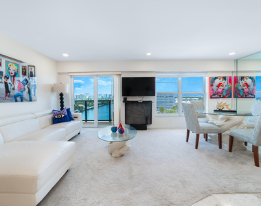 5100 Dupont Boulevard - Photo Thumbnail 3
