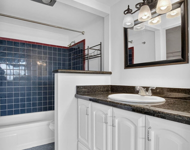 200 Waterway Drive S - Photo Thumbnail 23