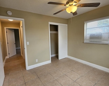 1200 W Blue Heron Boulevard - Photo Thumbnail 8