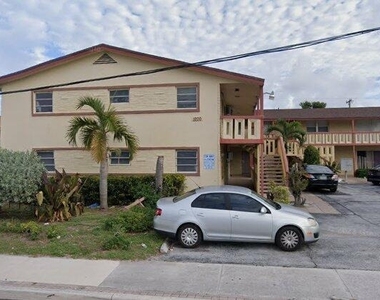 1200 W Blue Heron Boulevard - Photo Thumbnail 16