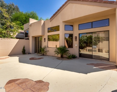 7740 E Gainey Ranch Road - Photo Thumbnail 32
