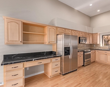 7740 E Gainey Ranch Road - Photo Thumbnail 11
