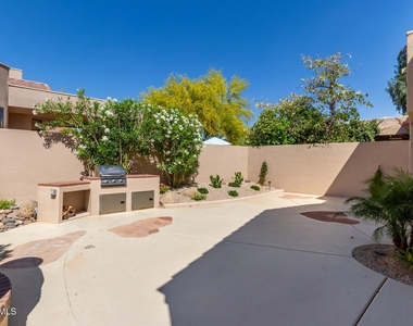7740 E Gainey Ranch Road - Photo Thumbnail 28